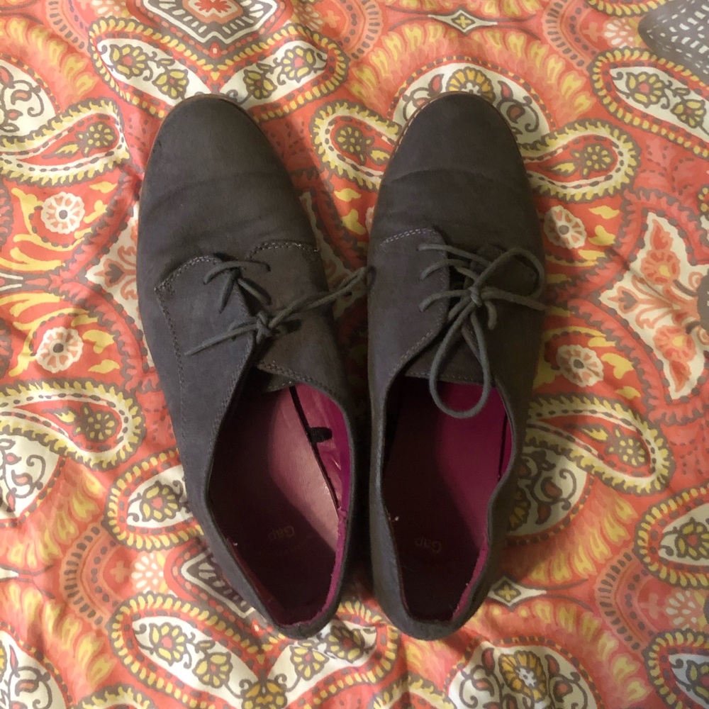 Gray Gap Shoes